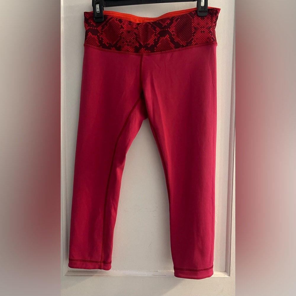Lululemon Wunder Under Crop III *Reversible Size 8